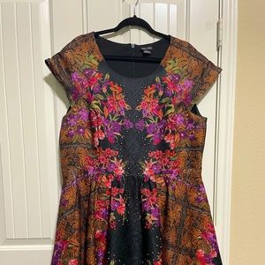 Floral Cap Sleeve Dress. Only Worn Once. Perfect for Fall or Holiday Party.